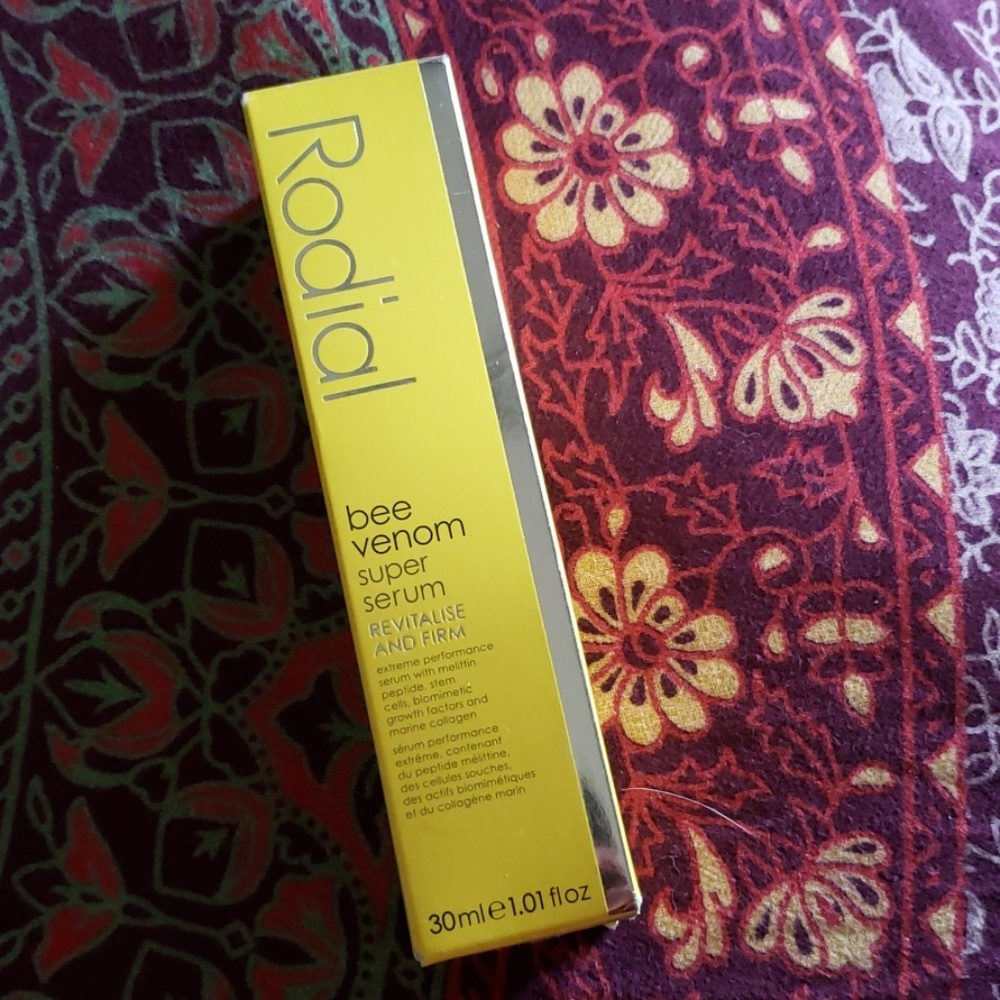 Rodial bee venom super serum